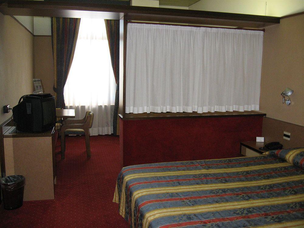Hotel Plaza San Martino Siccomario Extérieur photo