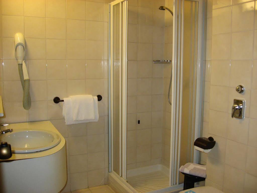 Hotel Plaza San Martino Siccomario Extérieur photo