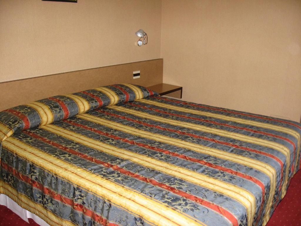 Hotel Plaza San Martino Siccomario Chambre photo